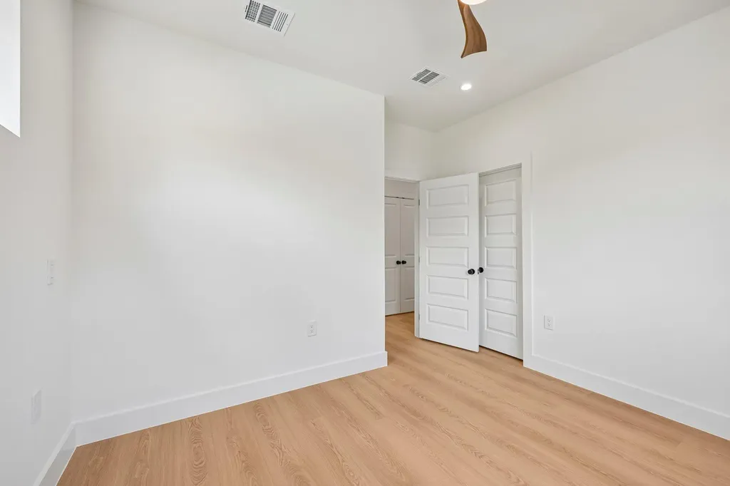 513 W Odell Street Austin TX 78752