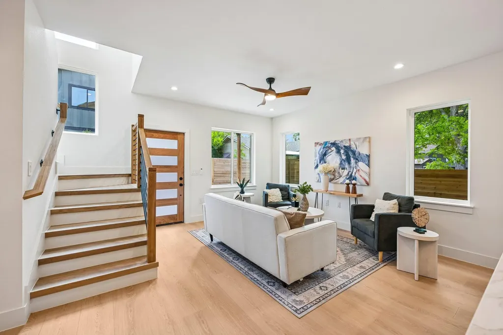 513 W Odell Street Austin TX 78752