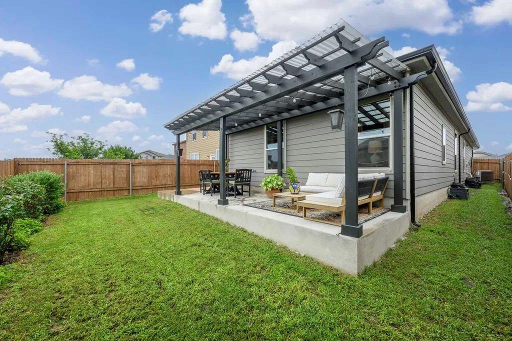 14204 Theodore Roosevelt Street Manor TX 78653
