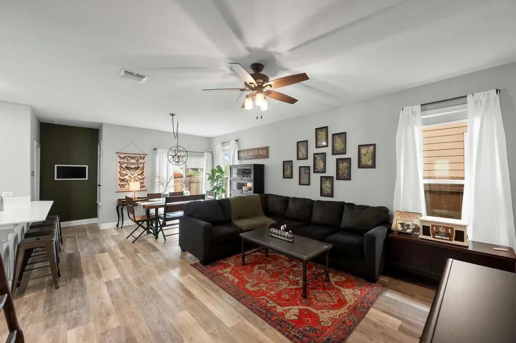 14204 Theodore Roosevelt Street Manor TX 78653