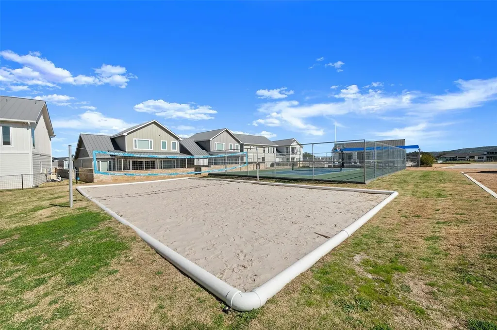 102 Summer Life Lane Kingsland TX 78639
