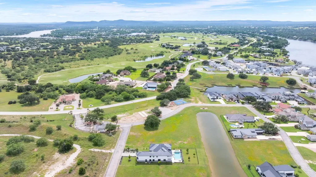 102 Summer Life Lane Kingsland TX 78639