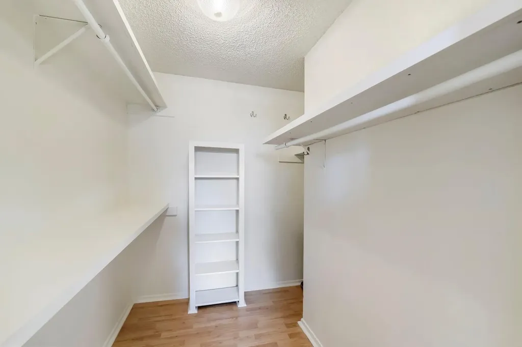 6903 Deatonhill Drive Austin TX 78745