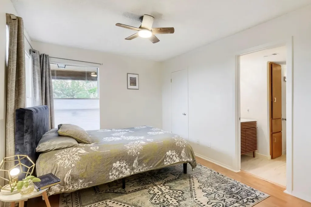 6903 Deatonhill Drive Austin TX 78745