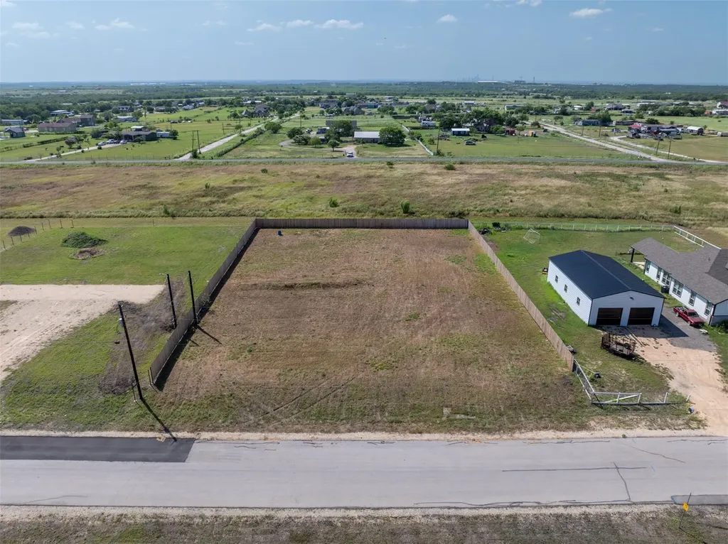 205 Desperado Loop Del Valle TX 78617
