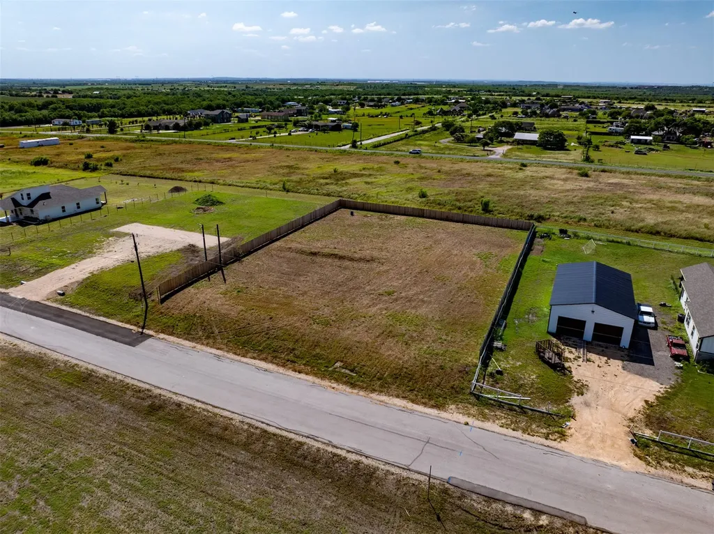 205 Desperado Loop Del Valle TX 78617