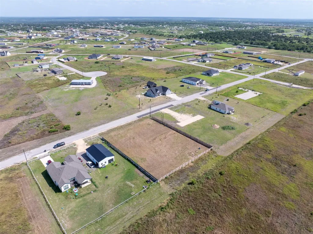 205 Desperado Loop Del Valle TX 78617