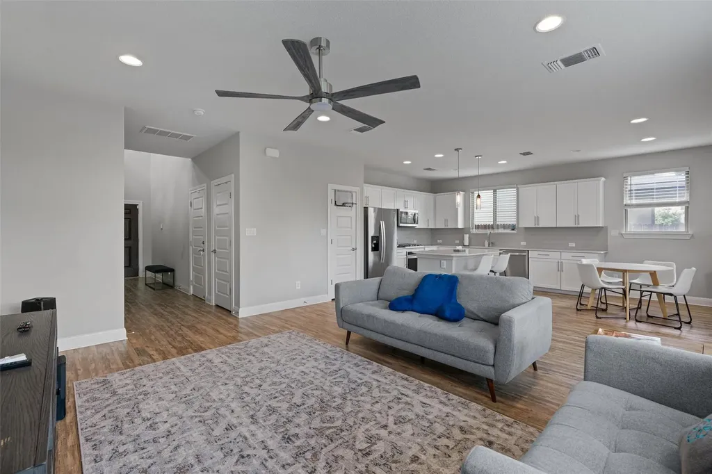 16008 Cessida Street Austin TX 78728