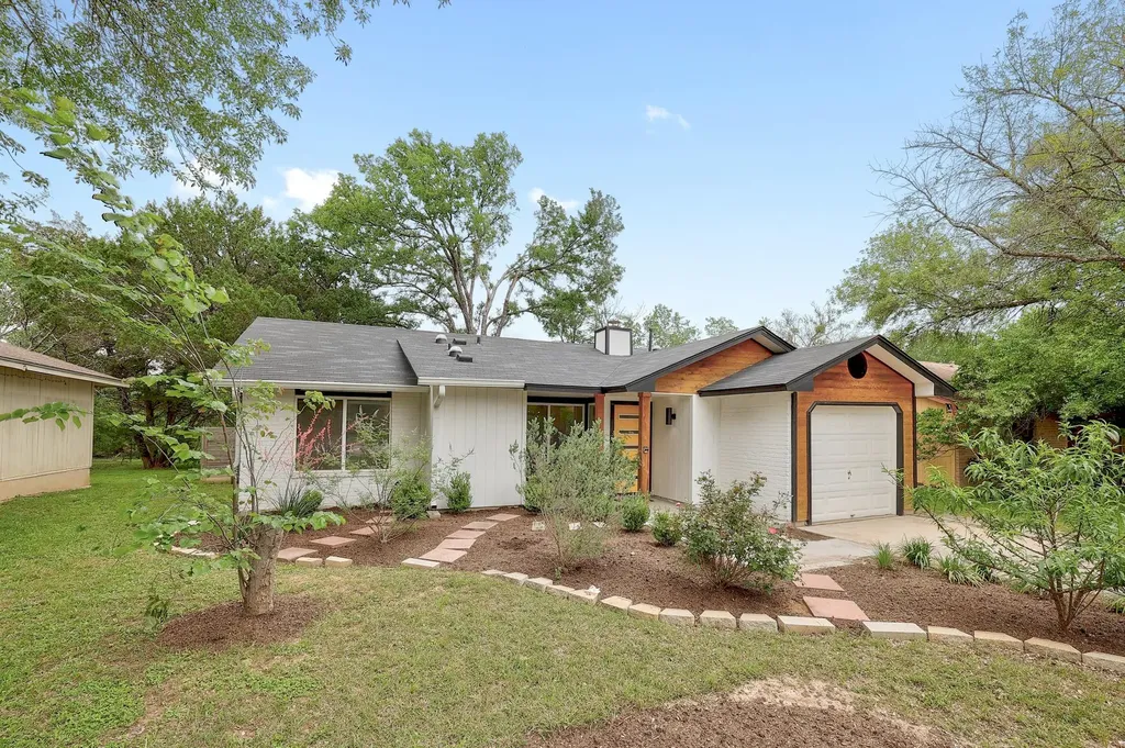 7609 Crystalbrook Drive W Austin TX 78724