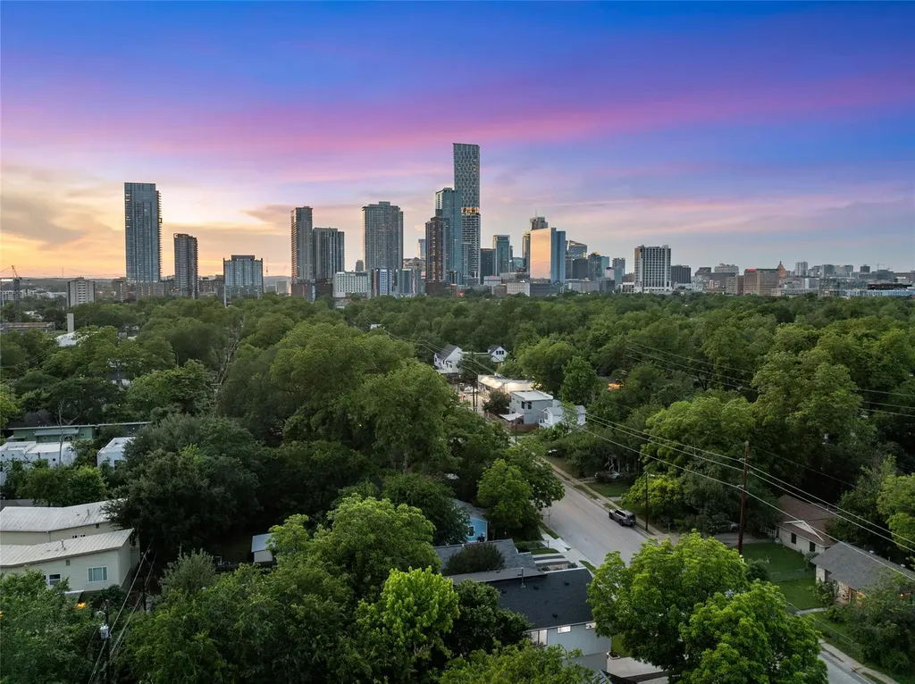 1615 Holly Street Austin TX 78702