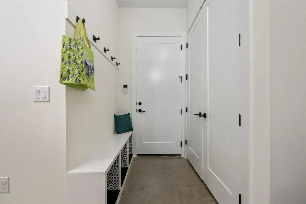 1615 Holly Street Austin TX 78702