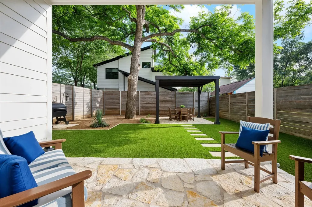 1615 Holly Street Austin TX 78702