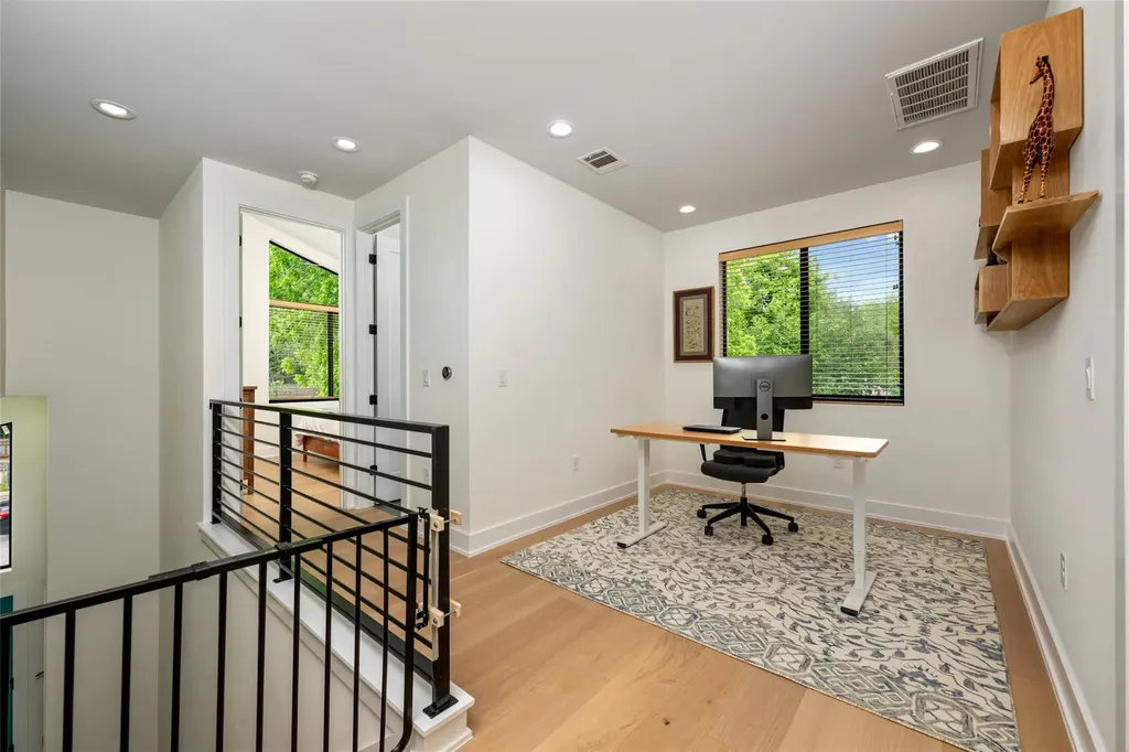 1615 Holly Street Austin TX 78702