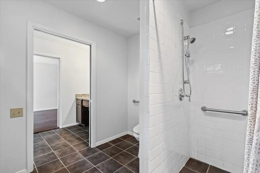 7229 S Brook Drive Austin TX 78736