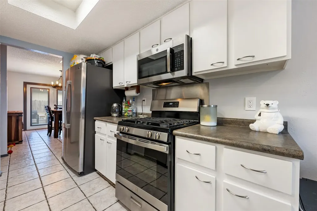 7805 Wakefield Drive Austin TX 78749