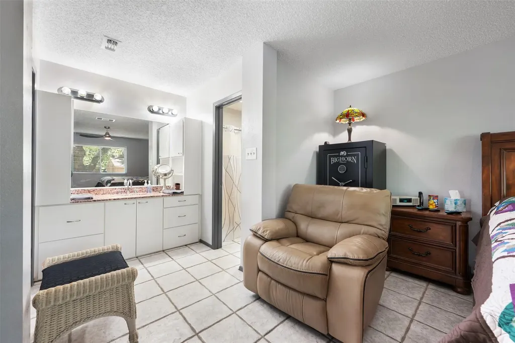 7805 Wakefield Drive Austin TX 78749