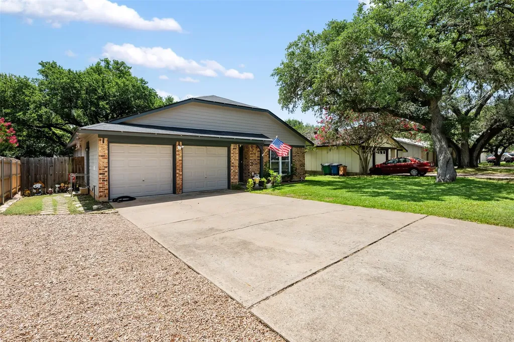 7805 Wakefield Drive Austin TX 78749