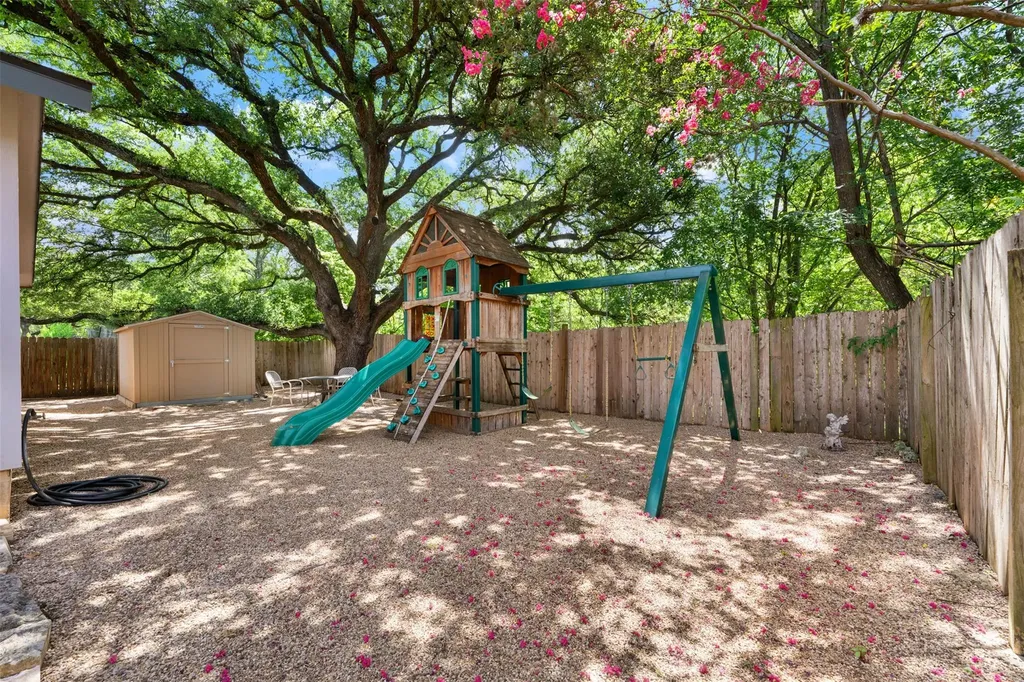 7805 Wakefield Drive Austin TX 78749