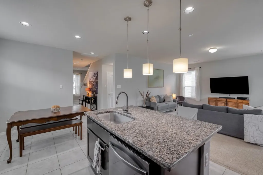 109 Saranac Drive Elgin TX 78621