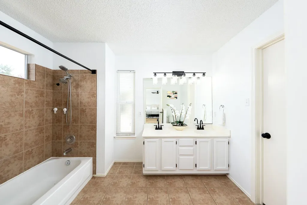 13208 Vendrell Drive Austin TX 78729