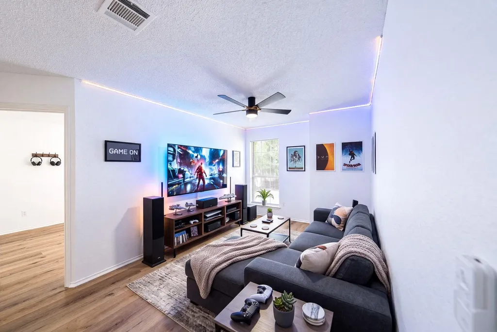 13208 Vendrell Drive Austin TX 78729