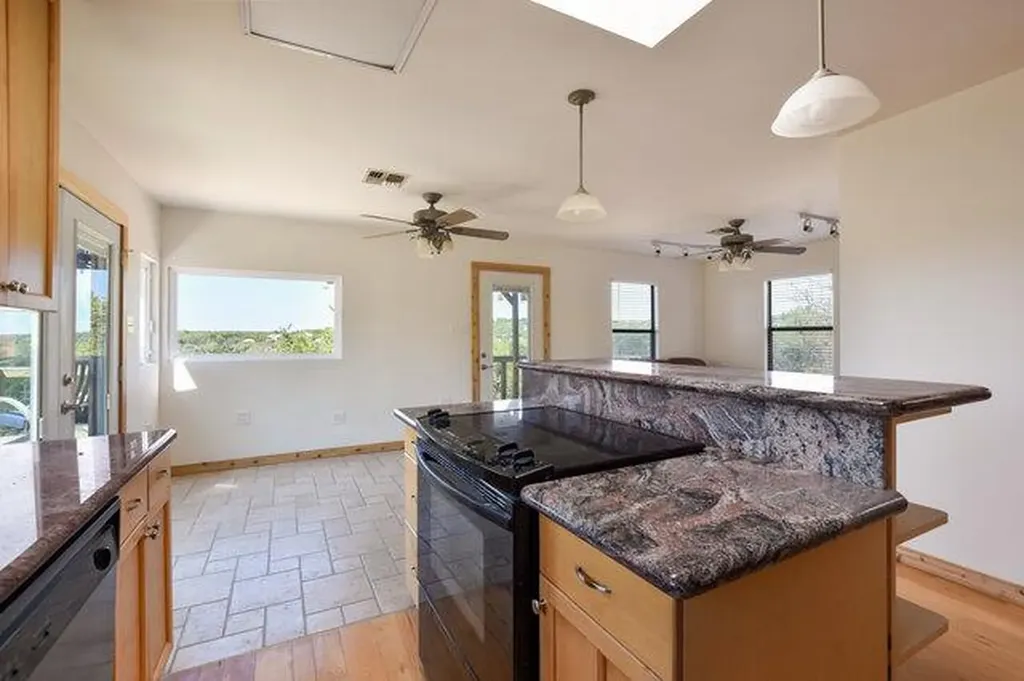 1610 County Road 262 Georgetown TX 78633