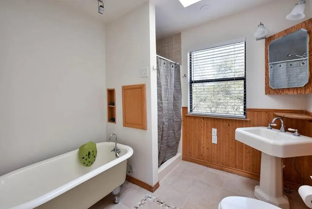 1610 County Road 262 Georgetown TX 78633