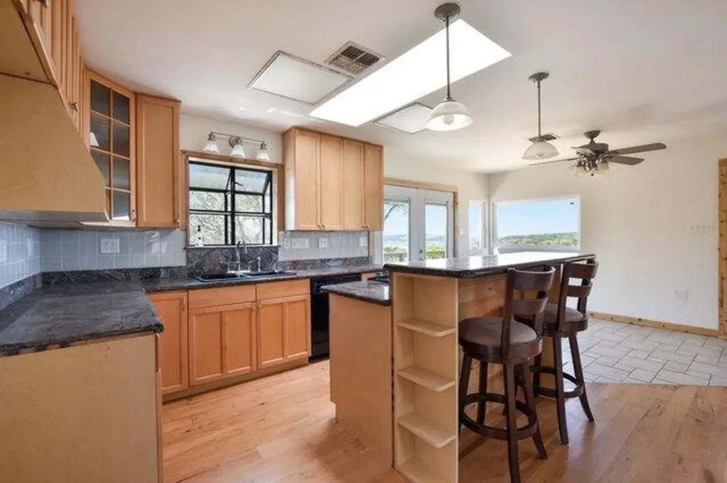 1610 County Road 262 Georgetown TX 78633
