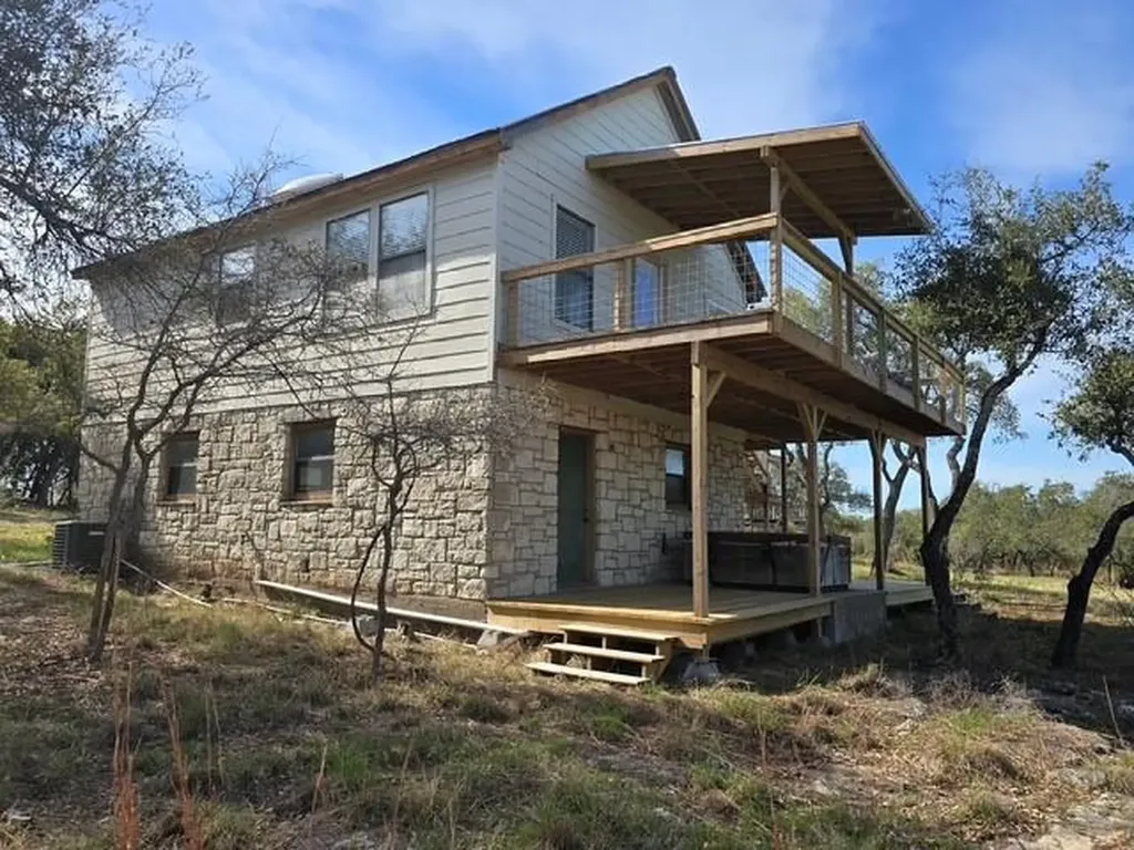1610 County Road 262 Georgetown TX 78633