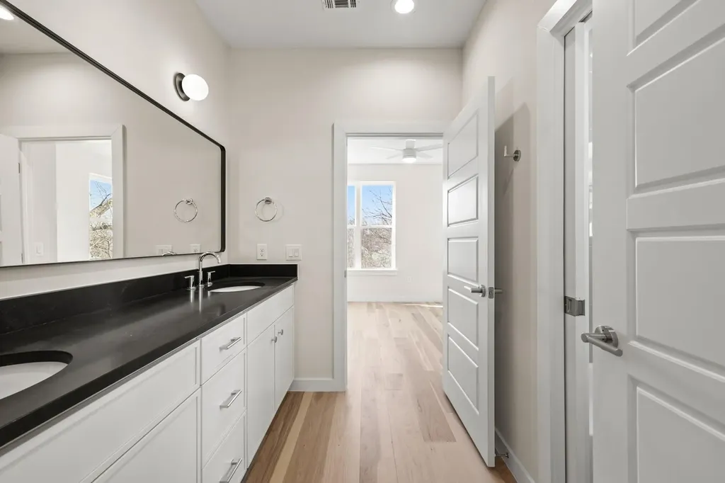 4801 Sara Drive Austin TX 78721