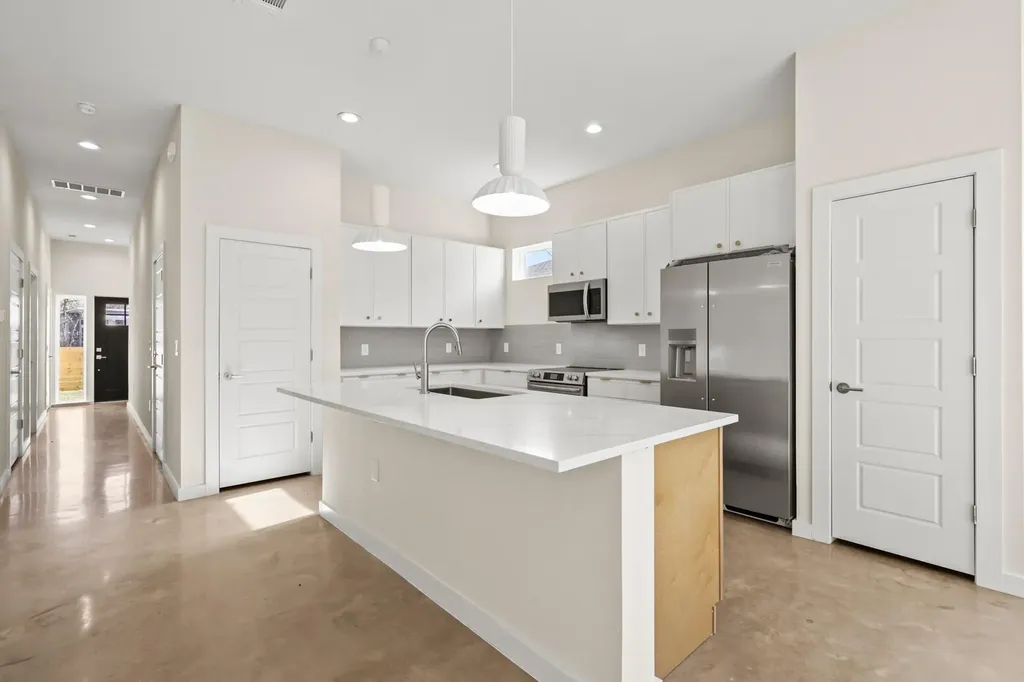 4801 Sara Drive Austin TX 78721
