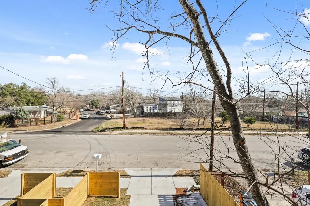 4801 Sara Drive Austin TX 78721