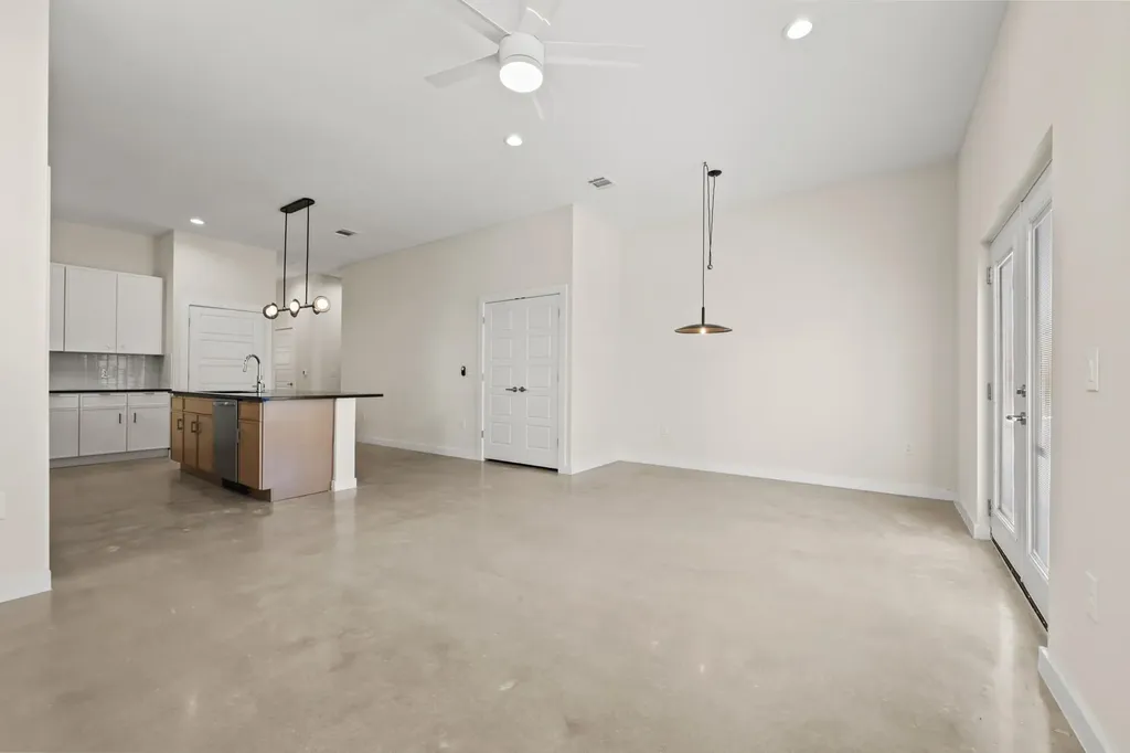 4801 Sara Drive Austin TX 78721