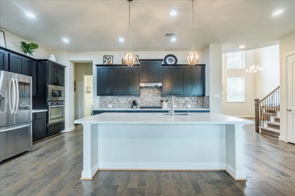 2204 Camino Alemeda Lane Leander TX 78641