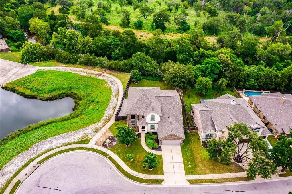 2204 Camino Alemeda Lane Leander TX 78641
