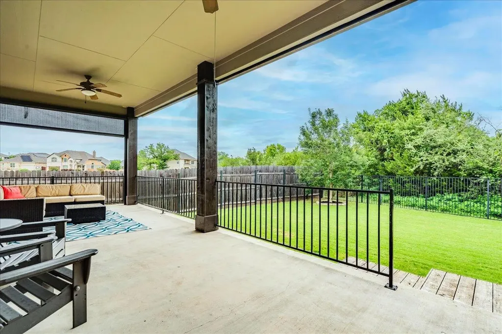2204 Camino Alemeda Lane Leander TX 78641