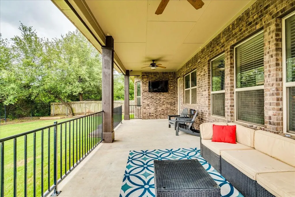 2204 Camino Alemeda Lane Leander TX 78641