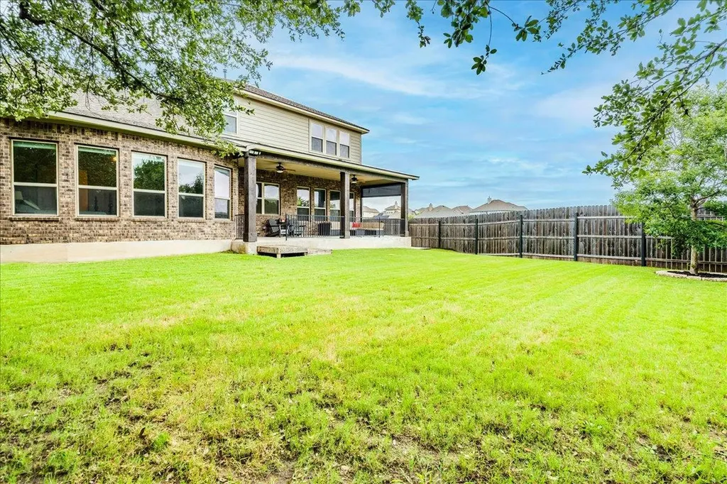 2204 Camino Alemeda Lane Leander TX 78641