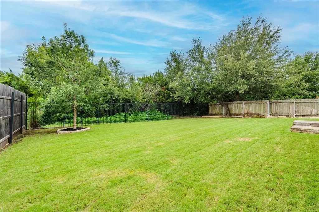 2204 Camino Alemeda Lane Leander TX 78641
