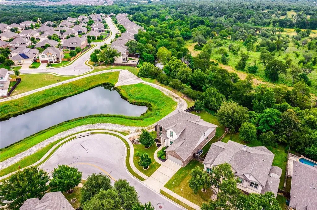2204 Camino Alemeda Lane Leander TX 78641