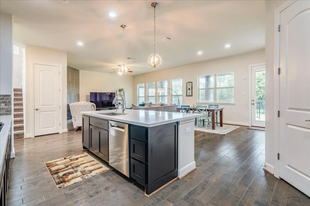 2204 Camino Alemeda Lane Leander TX 78641