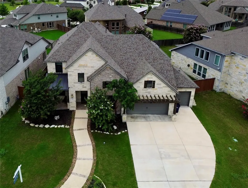 109 Leon Loop Liberty Hill TX 78642