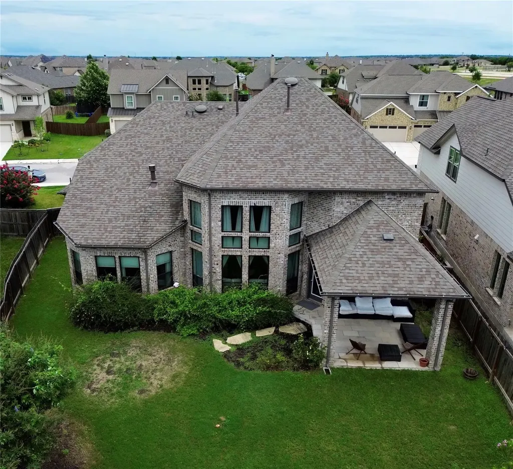 109 Leon Loop Liberty Hill TX 78642