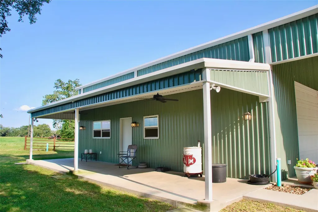 3545 E I 10 Frontage Road Schulenburg TX 78956