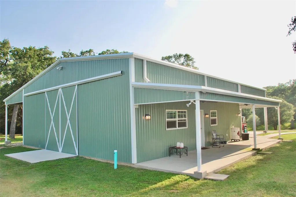 3545 E I 10 Frontage Road Schulenburg TX 78956
