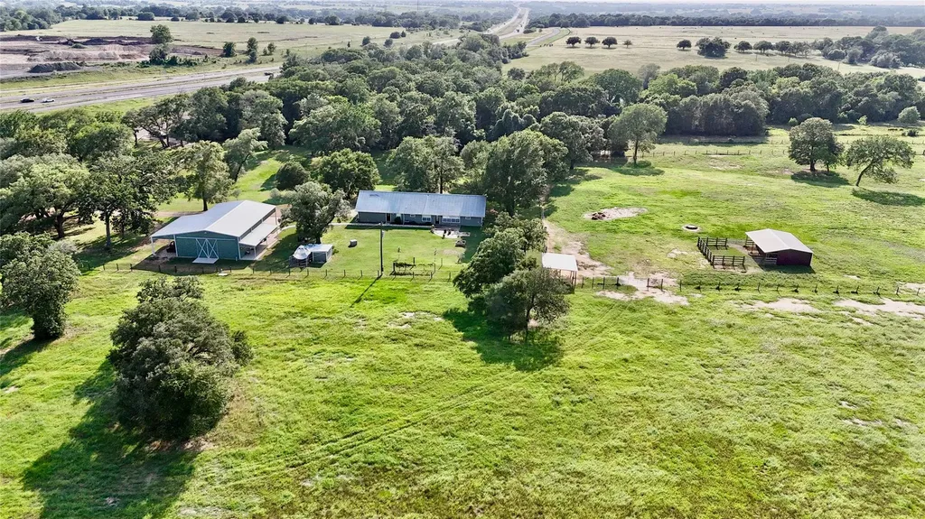 3545 E I 10 Frontage Road Schulenburg TX 78956