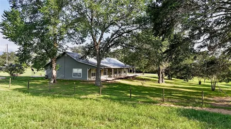 3545 E I 10 Frontage Road Schulenburg TX 78956