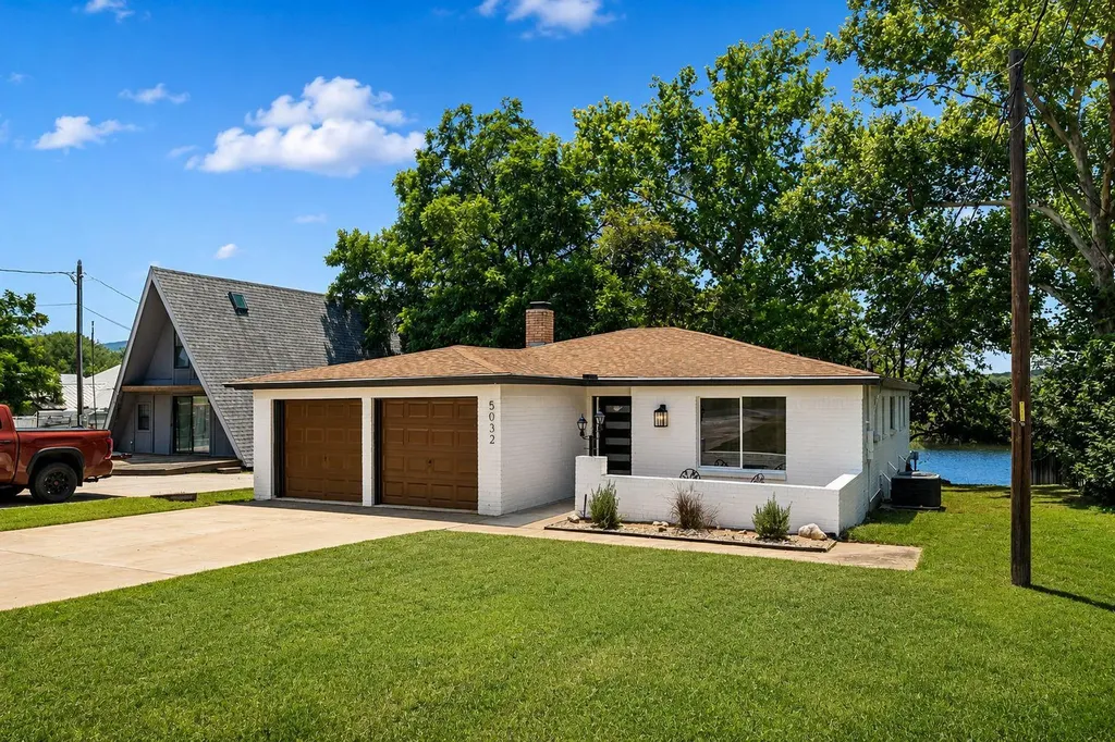 5032 River Oaks Drive Kingsland TX 78639