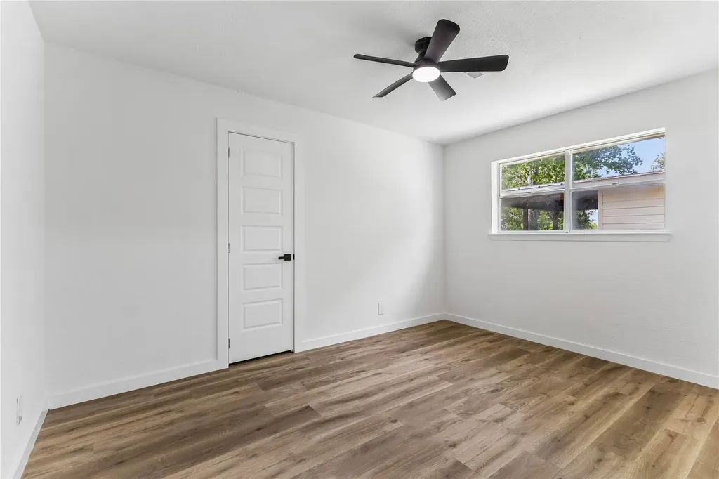 5032 River Oaks Drive Kingsland TX 78639