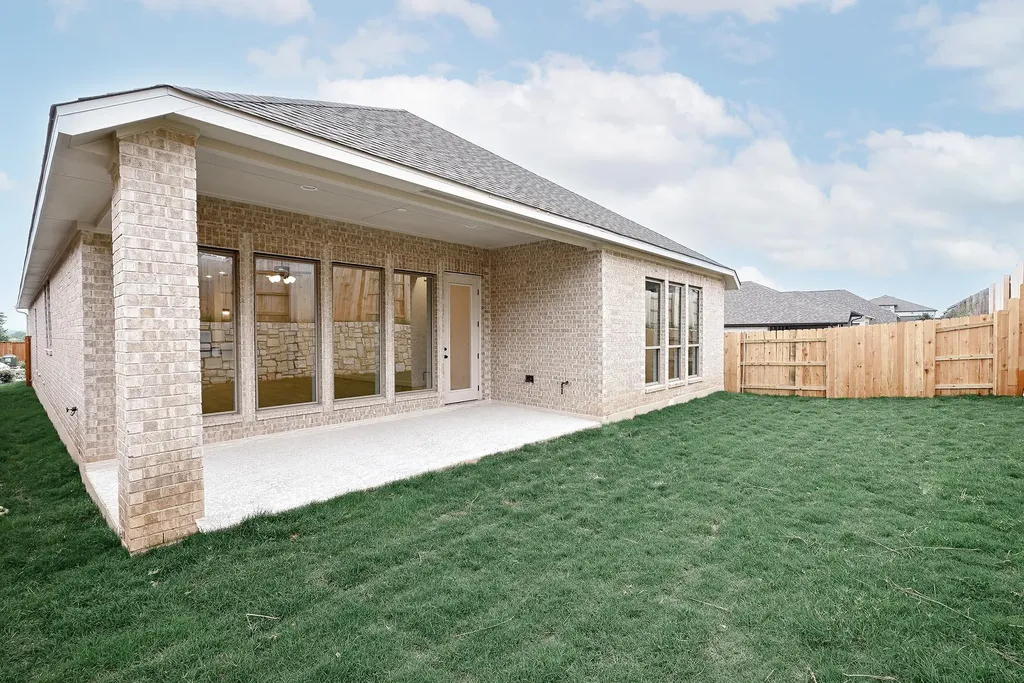 601 Bay Breeze Drive Kyle TX 78640